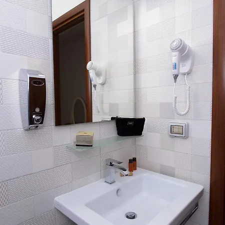 Borghese Executive 4* Řím