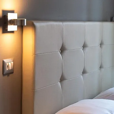 Borghese Executive Konukevi 4*